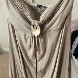 Women’s le Chateau off shoulder shirt